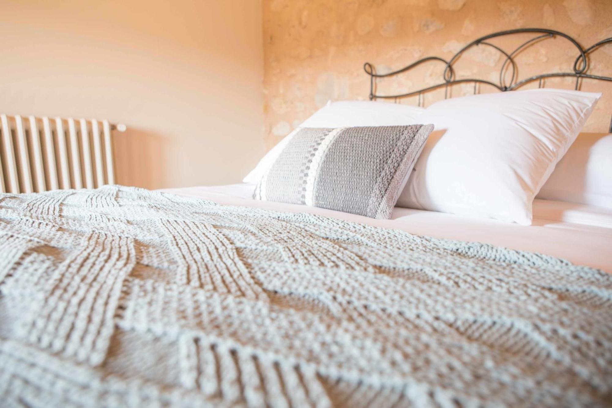 Masia Les Apieres El Pla de Manlleu Habitación foto